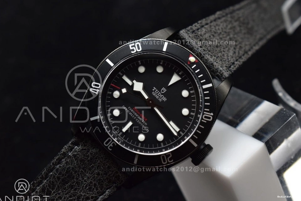 Best Leather A2824 on Heritage ZF Black Dark V Edition Strap Bezel Bay DLC ComfortFit Distressed 425 1:1 Black 0203